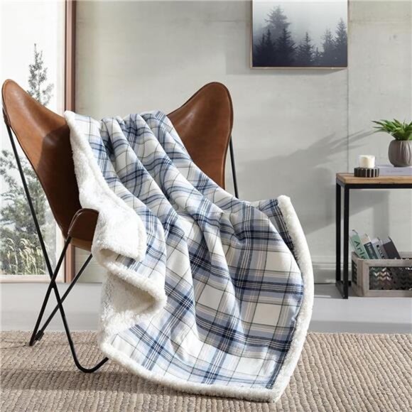 Super Soft Blanket Reversible Sherpa Fleece Throw Blanket Couch Bed Lounging Blu - Picture 2 of 8